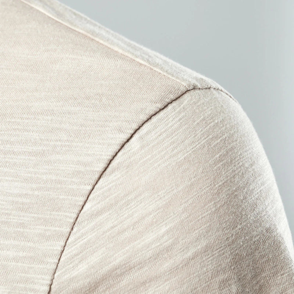 Herren T-Shirt mit Knopfleiste | Kurzarm Shirt mit Rundhals und Slim Fit