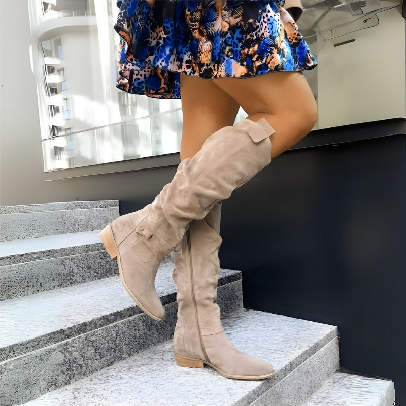 Damen Stiefel | Modische hohe Stiefel mit flachem Absatz