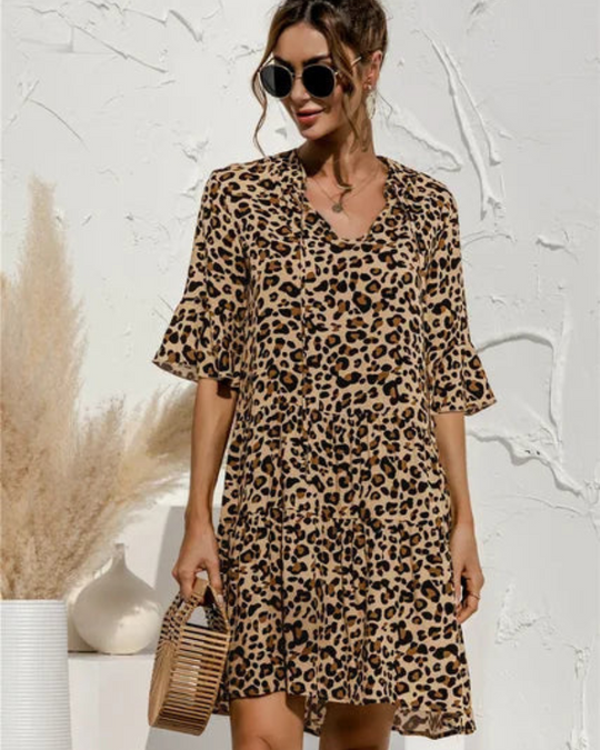 Damen Sommerkleid Kurzarm | Freizeitkleid mit Stufenschnitt und V-Ausschnitt