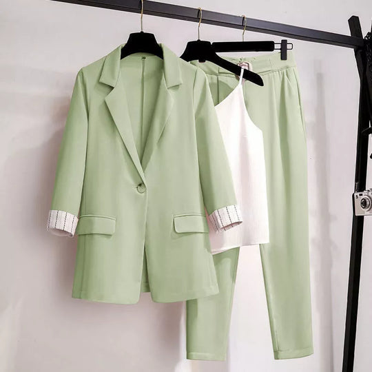 Dreiteiliges Anzug-Set für Frauen