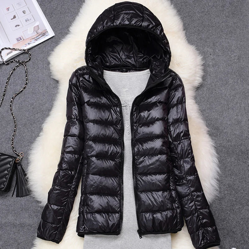 Ultraleichte Daunenjacke Damen Mit Kapuze | Packbar Und Alltagstauglich