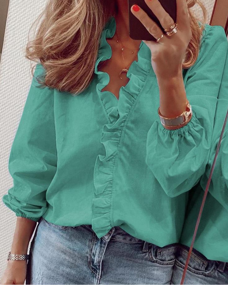 Beau | Bluse mit Rüschen und V-Ausschnitt